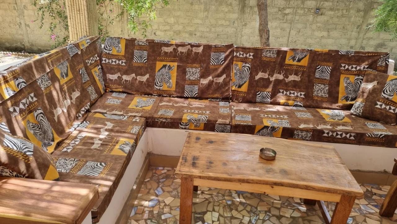 Hotel Les Fromagers à Missirah Extérieur photo